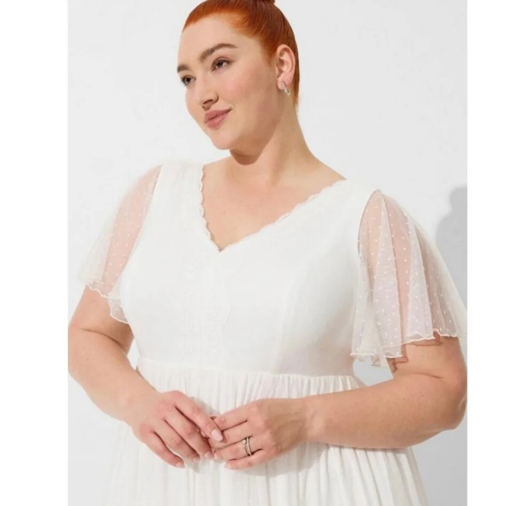 Torrid boho wedding gown - Picture 3 of 7